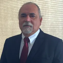 Portrait of Marcelo Simoes
