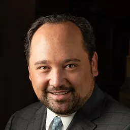 Portrait of Philip Rucker