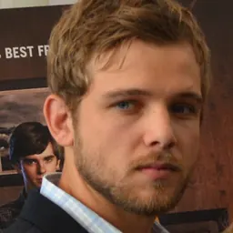 Portrait of Max Thieriot