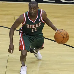 Portrait of Earl Boykins