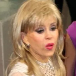 Portrait of Sally Farmiloe
