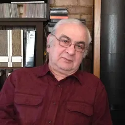 Portrait of Gerard Libaridian