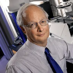 Portrait of Raymond Dingledine