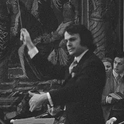 Portrait of David Zinman