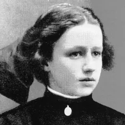 Portrait of Dina Bélanger