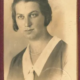 Portrait of Eszter Pécsi