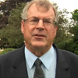 Portrait of Steve Thomson