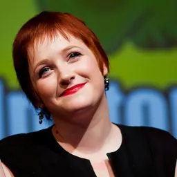 Portrait of Elise Andrew