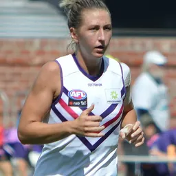 Portrait of Janelle Cuthbertson