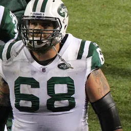 Portrait of Matt Slauson