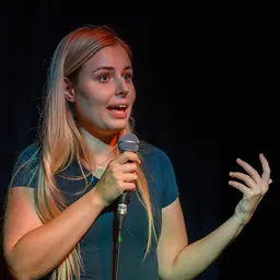 Portrait of Jade Mintjens