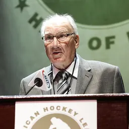 Portrait of Jerry Toppazzini