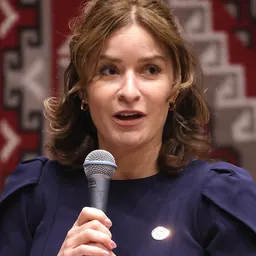 Portrait of Stephanie Simacek