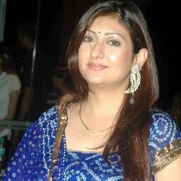 Portrait of Juhi Parmar