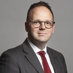 Portrait of Simon Fell