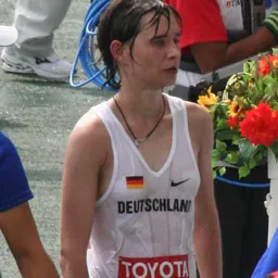 Portrait of Melanie Kraus