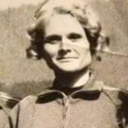 Portrait of Mariana Suman