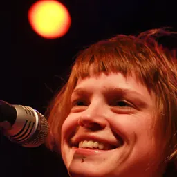 Portrait of Wallis Bird