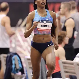 Portrait of Raevyn Rogers