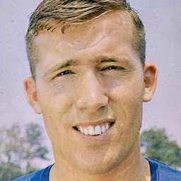 Portrait of Aaron Thomas