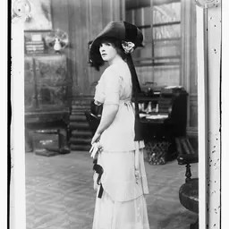 Portrait of Laura Cowie