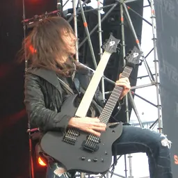 Portrait of Ron "Bumblefoot" Thal