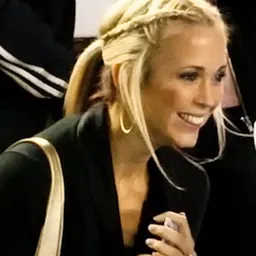 Portrait of Bec Hewitt