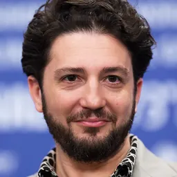 Portrait of John Magaro