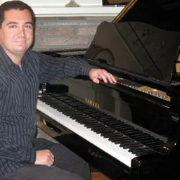 Portrait of Jason Solowsky