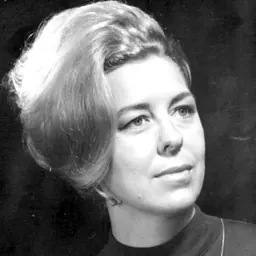 Portrait of Lori Wilson