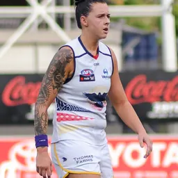 Portrait of Rhiannon Metcalfe
