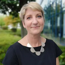 Portrait of Anne Gellinek