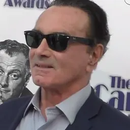 Portrait of Dan Hedaya