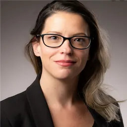 Portrait of Rosana Pinheiro-Machado