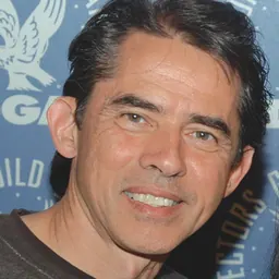 Portrait of Sandy Tung