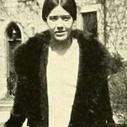 Portrait of Bettina Linn