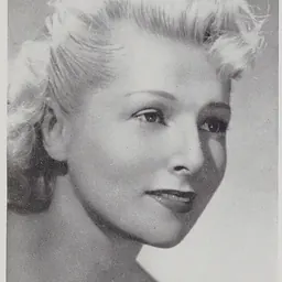 Portrait of Simone Renant