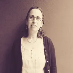 Portrait of Bonnie Effros