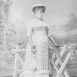 Portrait of Pauline Horson