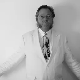 Portrait of Ralph Carney