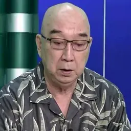 Portrait of Randy Iwase