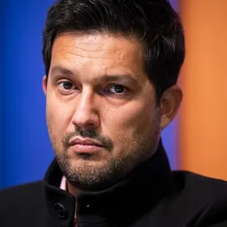 Portrait of Hamed Behdad