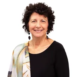 Portrait of Pam Alexis