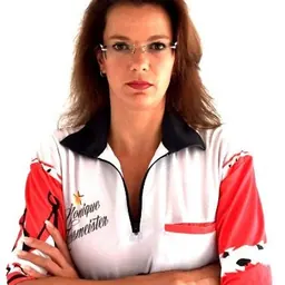 Portrait of Monique Lessmeister