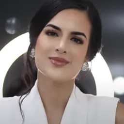 Portrait of Valentina Martínez