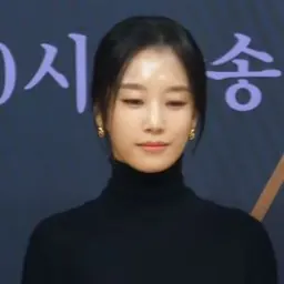 Portrait of Kwak Sun-young