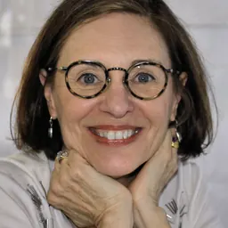 Portrait of Jan Jarboe Russell