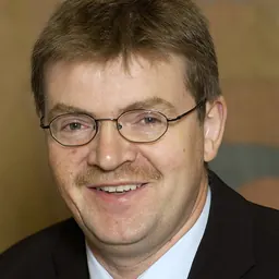Portrait of Bill Justinussen
