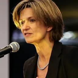 Portrait of Isabelle Kocher