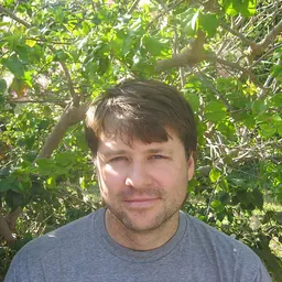 Portrait of Ryan Grim